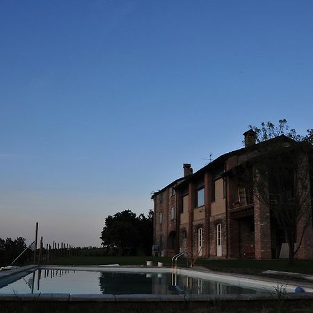 Bosco Dei Poveri Agazzano Exteriör bild