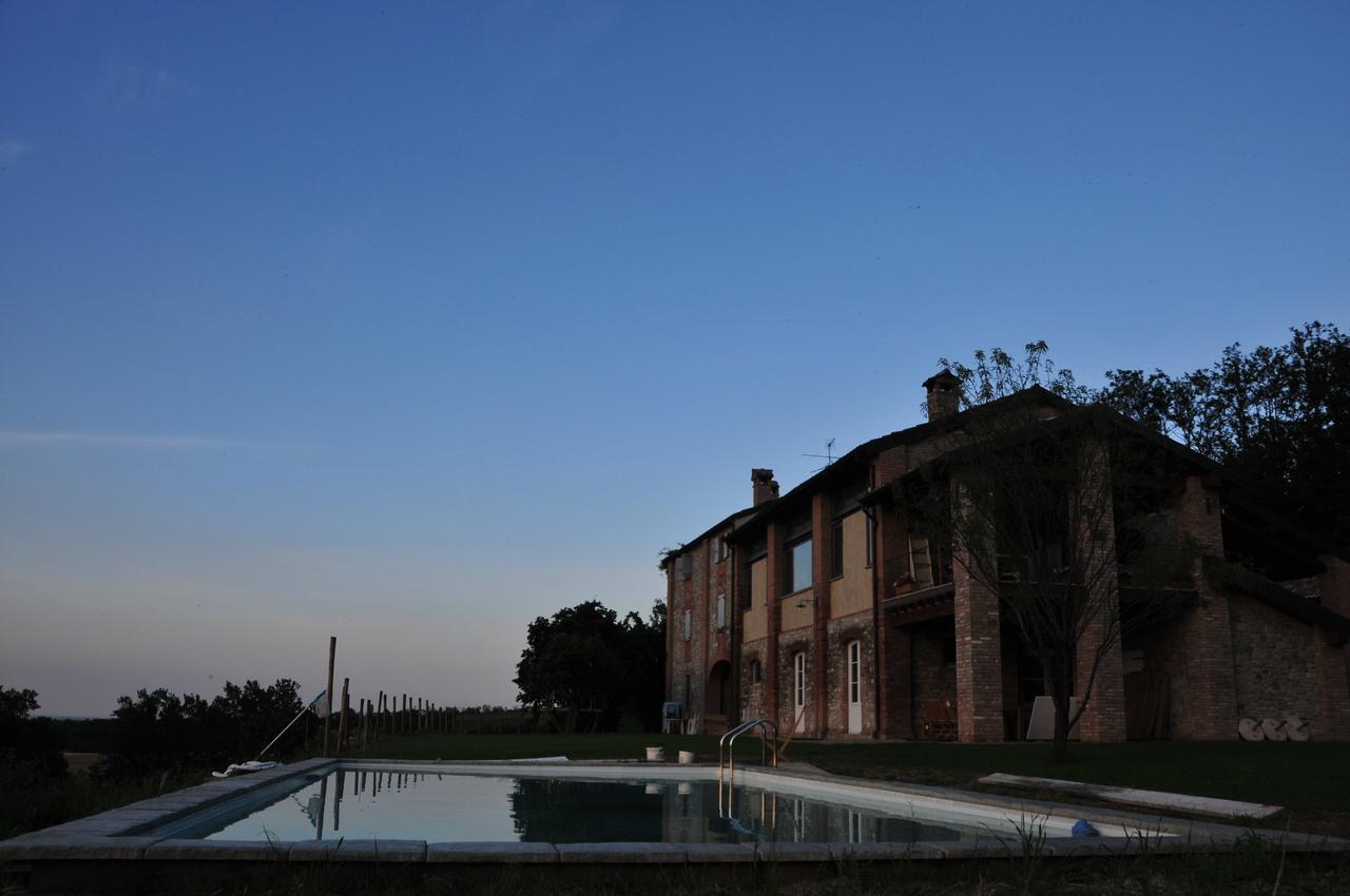 Bosco Dei Poveri Agazzano Exteriör bild